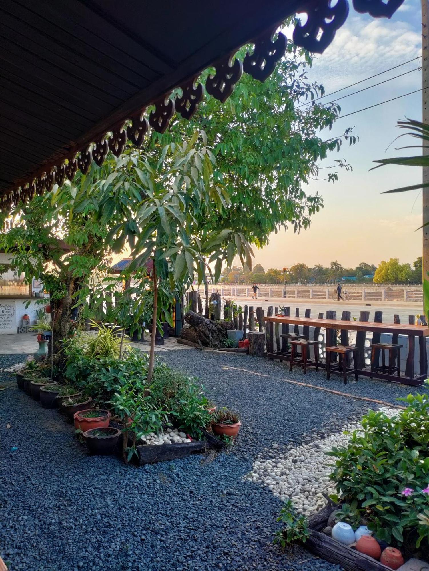 Rim Than View Resort Убонратчатхані Номер фото